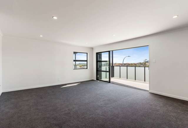 301/32 Shortfin Place Flat Bush_1
