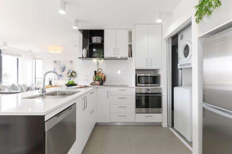 9/4a Auburn Street_4