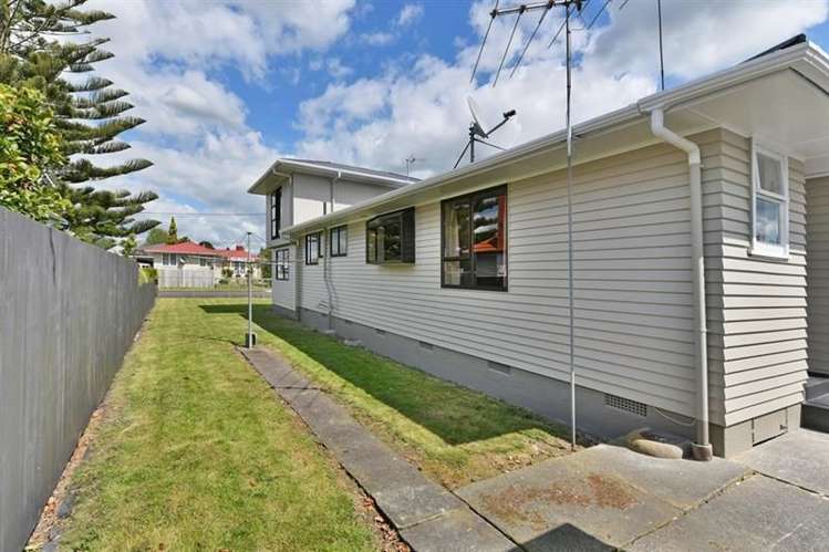 2 Mcdougall Street Manurewa_15
