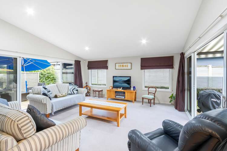 10 The Pheasant Tail Nukuhau_10