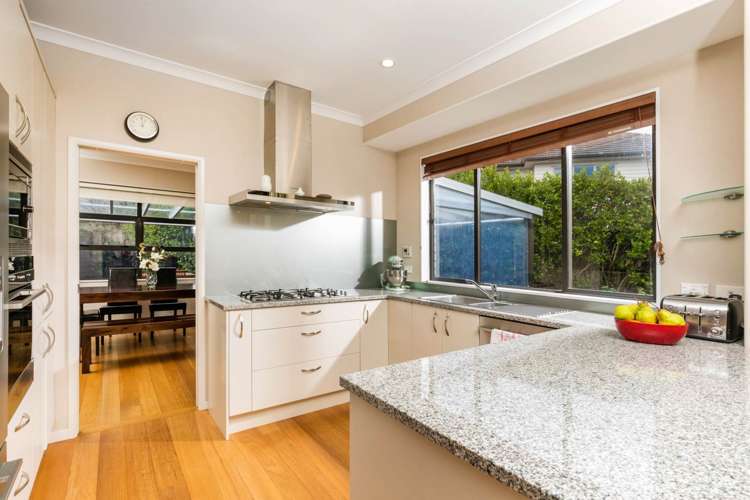 31 Pin Oak Drive Schnapper Rock_2