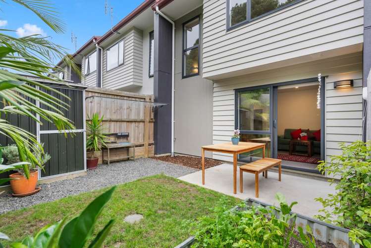 86 Matawhanga Drive Wattle Downs_14