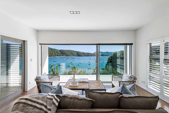 358 Waikawa Road Waikawa_1