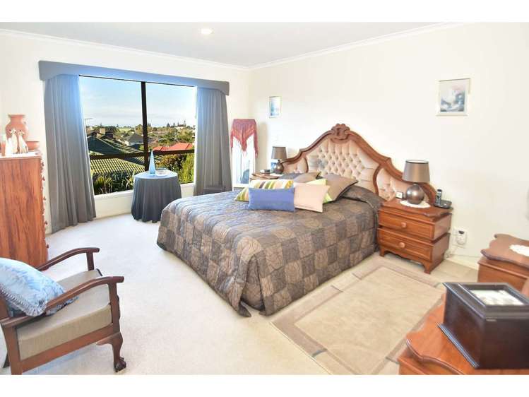 123 Grovenor Drive Orewa_12