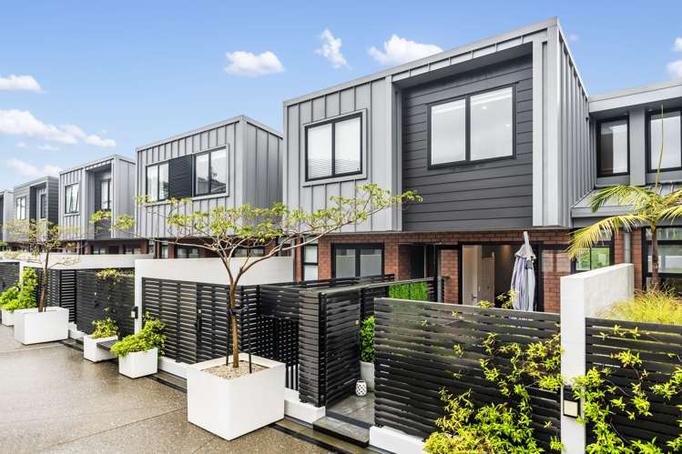 21/4 Stables Lane Silverdale_22