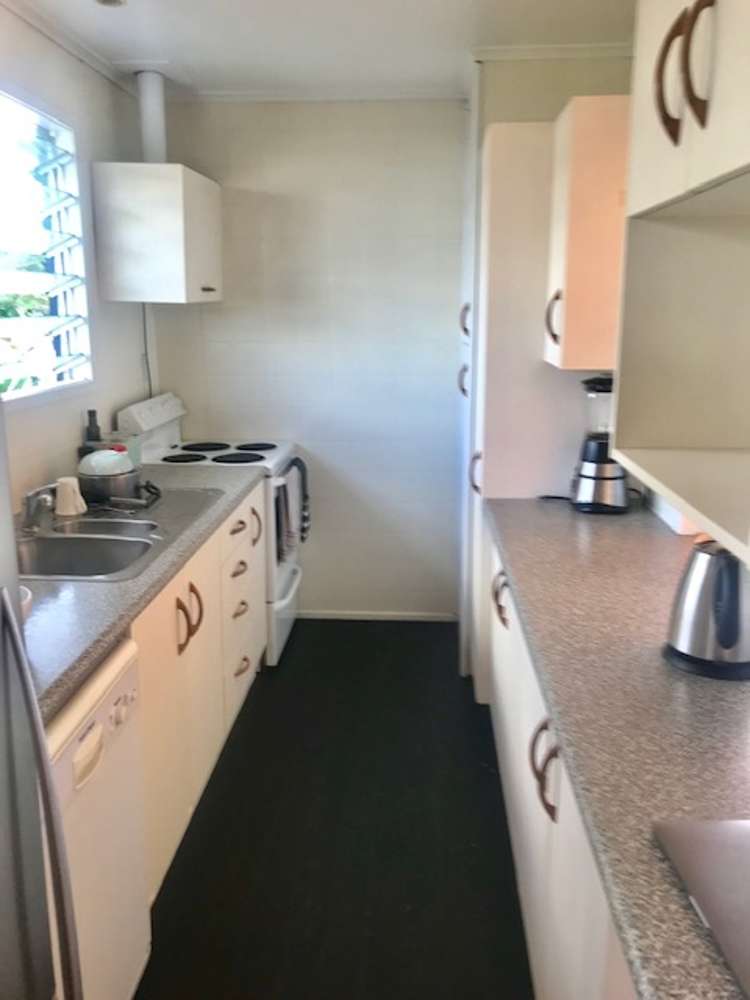 2/233 Hurstmere Road Takapuna_11