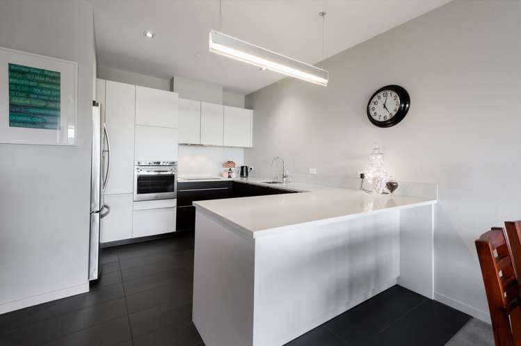 402/2 Bluegrey Avenue Stonefields_3