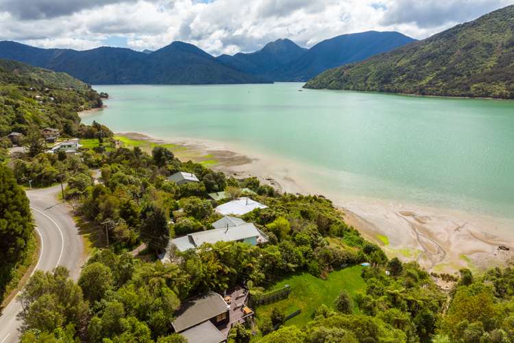 685 Queen Charlotte Drive Havelock_19