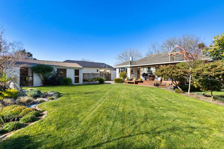 6 Larch Street Victoria_13