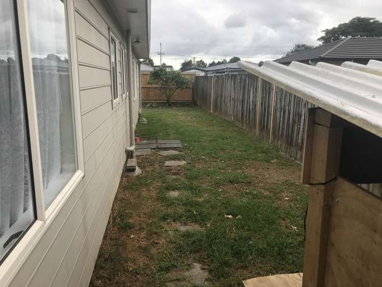 2/161 Old Wairoa Road Papakura_1