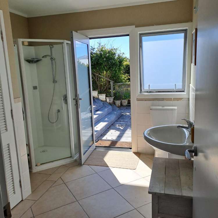 107 Omara Place Matarangi_9