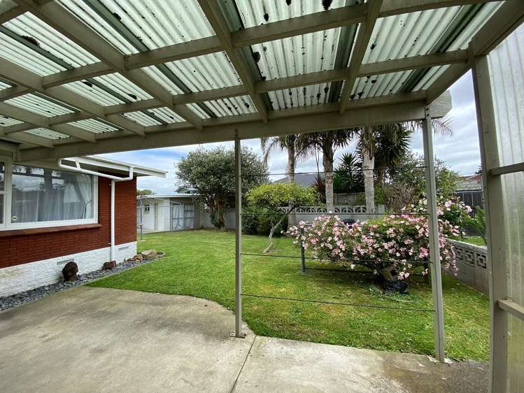 8 Carlson Crescent Silverdale_25