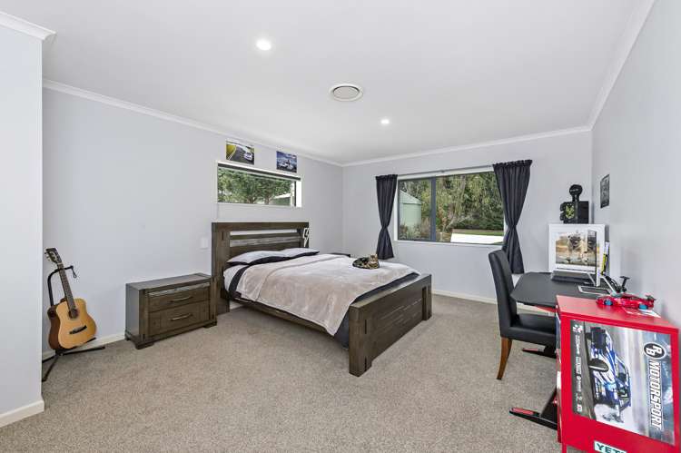 737 Downs Road West Eyreton_13