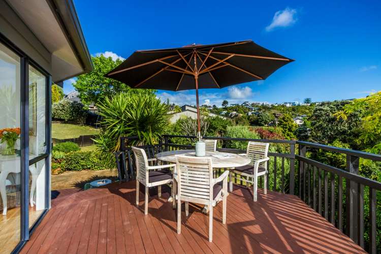 10 Bellbird Rise Murrays Bay_16