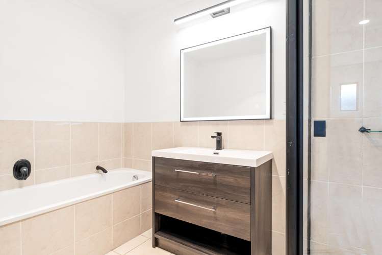 15 Lagoon View Gulf Harbour_12