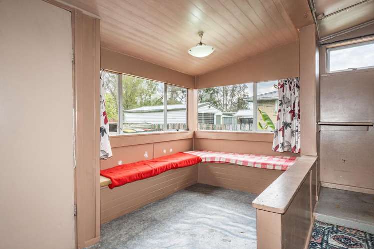 10 Burns St Milton_6