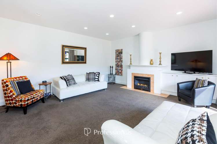 4/341 Fergusson Drive Heretaunga_5