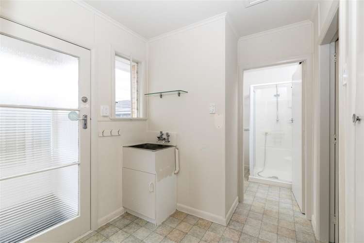 10 Albert Street Hamilton East_27