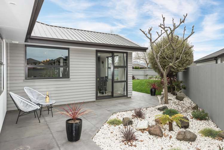 3 Saint Keverne Close Burwood_17