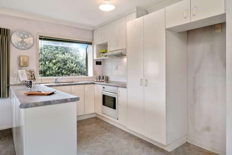 56 Bodi Place Te Atatu South_5