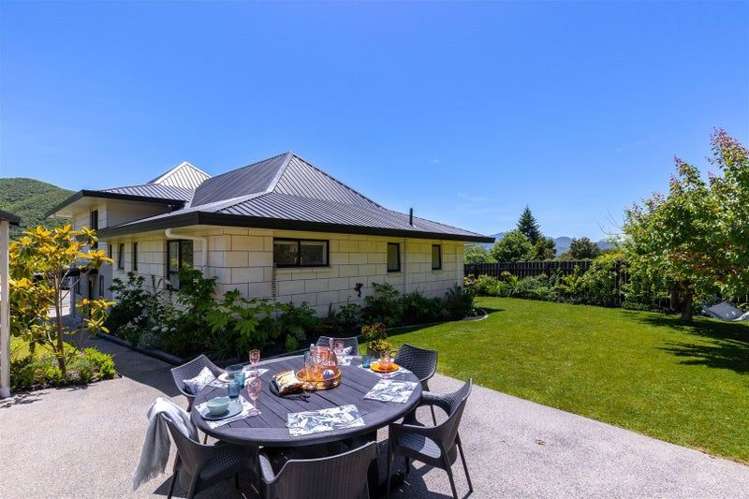 108 Moana View Road Waikawa Bay_19