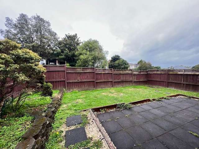 1/11 Sovereign Place Glenfield_1