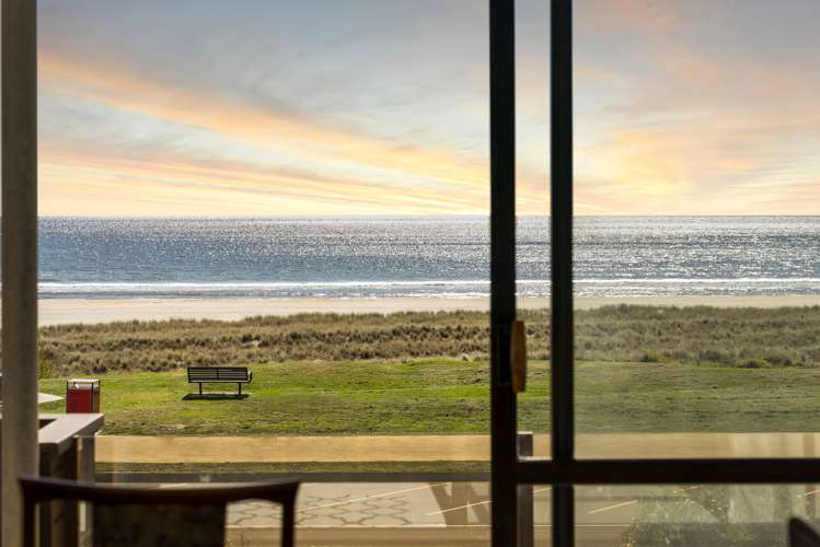 76 Marine Parade Mount Maunganui_5