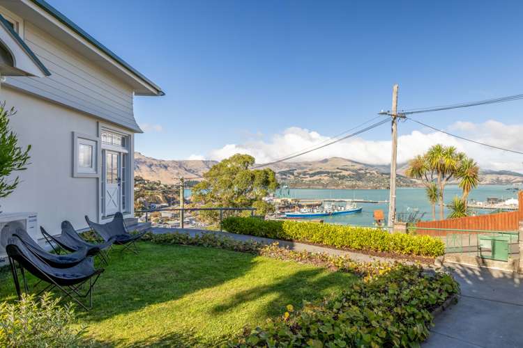 2 Selwyn Road Lyttelton_21