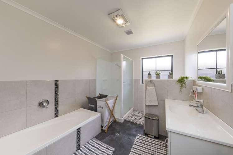 145 Schnell Drive Kelvin Grove_11