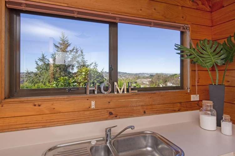 50 Lexington Drive Botany Downs_10