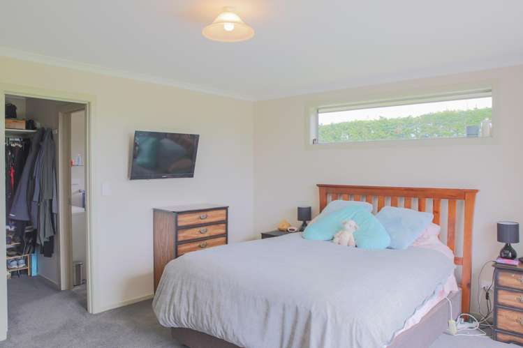 166 Wilcox Road Seaward Bush_16