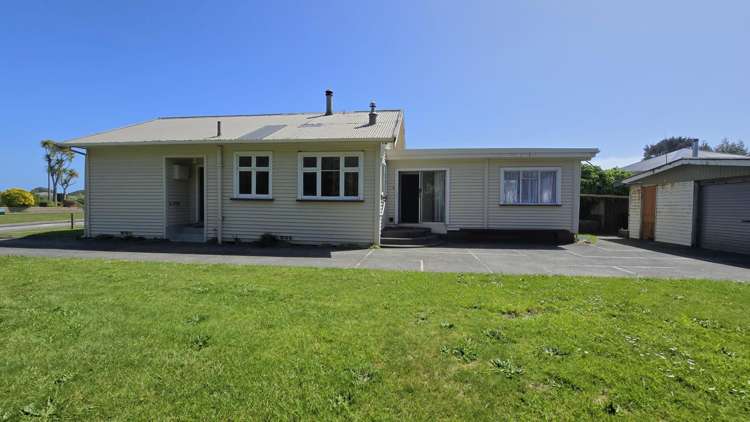 32 Park Street Hokitika_23