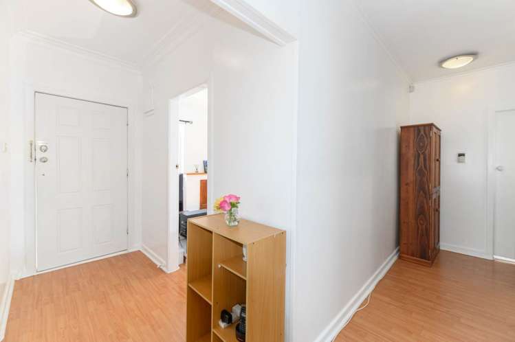 1/18 Northcote Road Takapuna_19