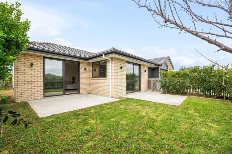 13 Haddonstone Avenue Rototuna North_1