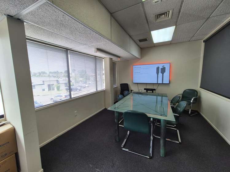 9/295 Lincoln Road Henderson North_3