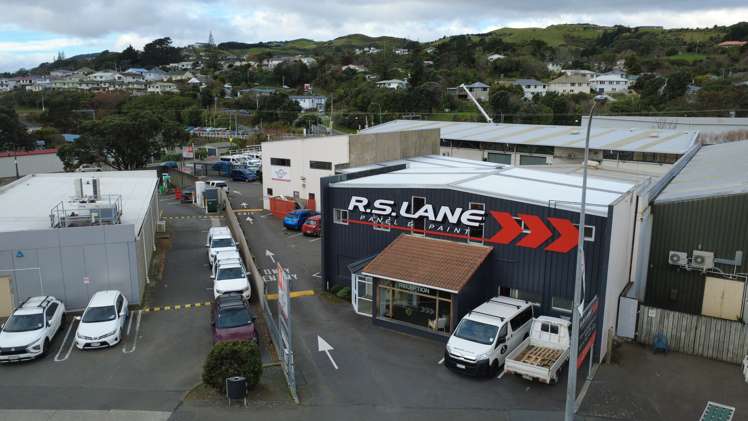 98 Main Road_0