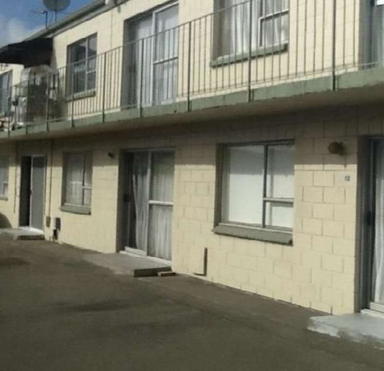 11/93 Racecourse Road_0