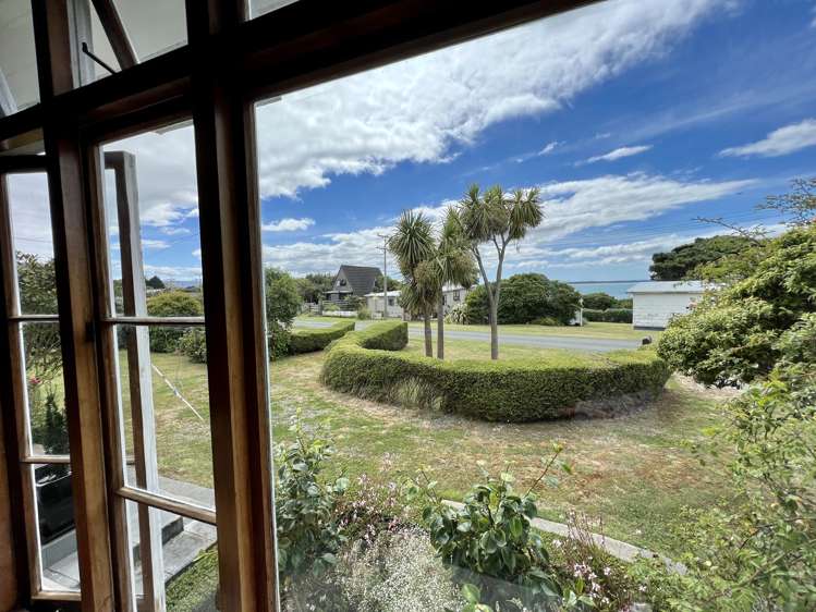 38 Moana Street Riverton_10