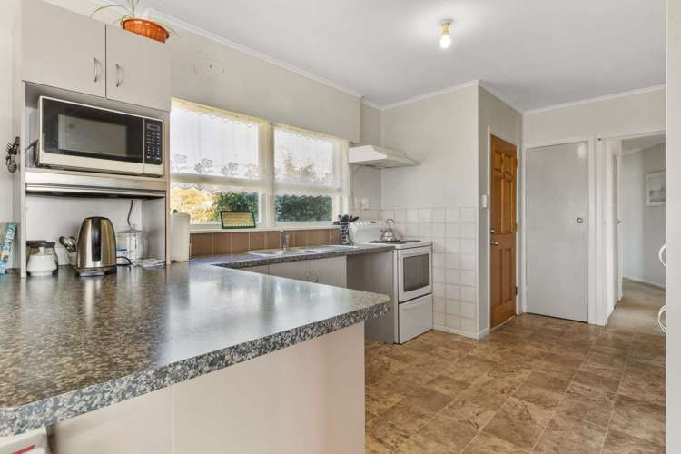 26 Elliott Crescent Owhata_5