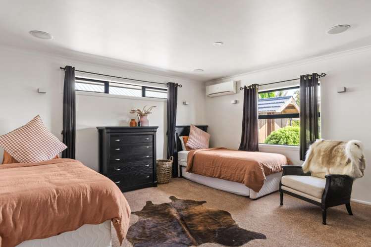 20 Fisher Place Lytton West_12