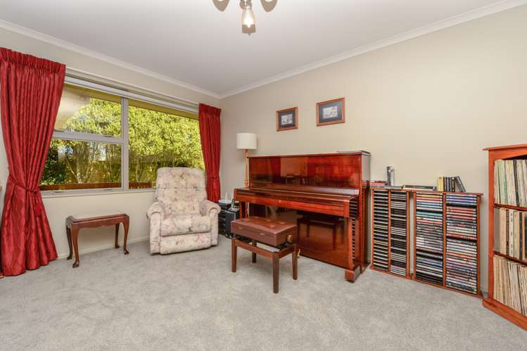 17 Cranmore Avenue Huntington_9