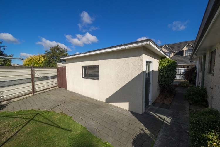 5 Burton Place Allenton_19