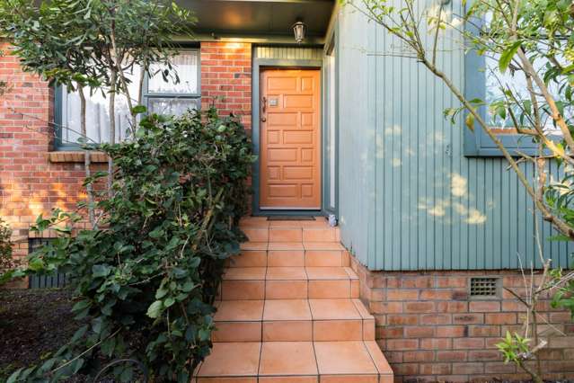 Beautiful Rental in St Heliers - 2/6 Edison Place