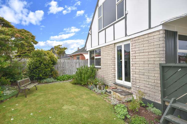 262 Highcliff Road Shiel Hill_22