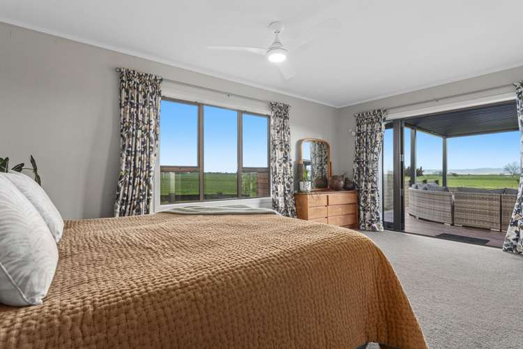 97 East Bank Road Thornton_16