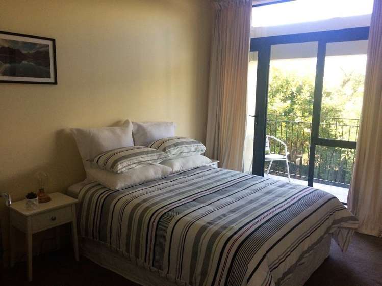 8/28 Hobson Street Thorndon_9