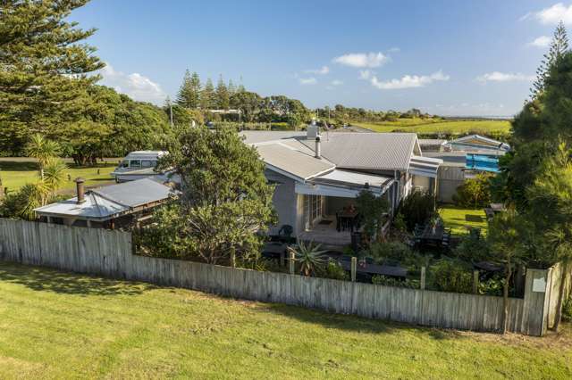 9 West Beach Waitara_2