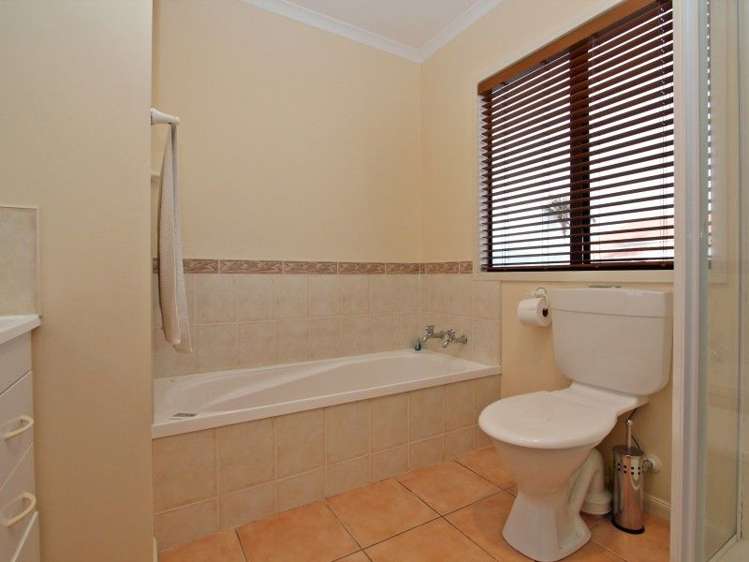 17 Cobden Road Bluff Hill_12