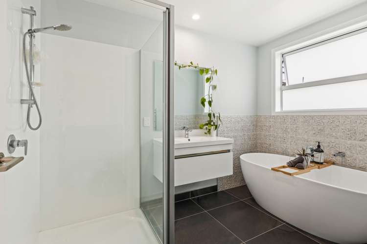 142 Godfrey Drive Orewa_16