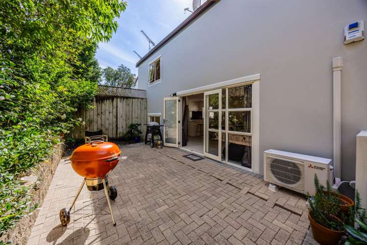 10/57 Gladstone Road Northcote_7